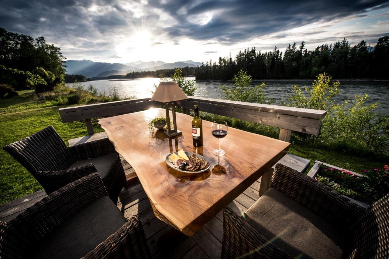 Skeena River House Bed & Breakfast Terrace Exteriör bild